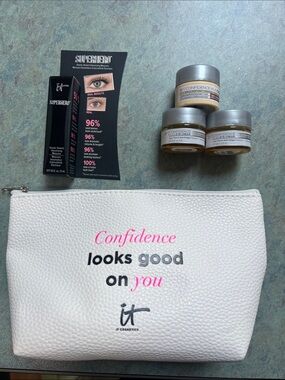 it cosmetics travel bundle